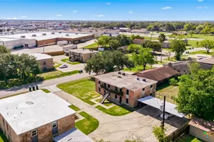 905 Simpson Rd, Victoria, TX 77904 - Photo 4