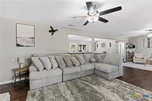 128 E Johnson St, Hewitt, TX 76643 - Photo 10