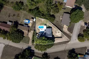 128 E Johnson St, Hewitt, TX 76643 - Photo 24