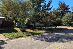 403 Hazel, Rockdale, TX 76567 - Photo 4
