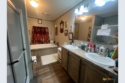 302 Antioch Street, Yoakum, TX 77995 - Photo 14