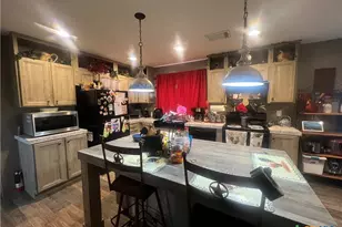 302 Antioch St, Yoakum, TX 77995 - Photo 8