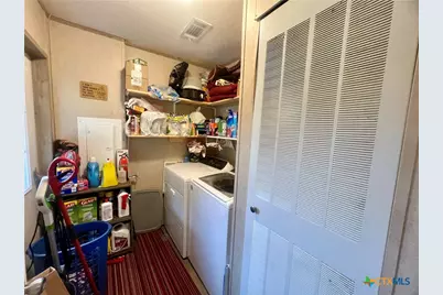 302 Antioch Street, Yoakum, TX 77995 - Photo 20