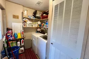 302 Antioch St, Yoakum, TX 77995 - Photo 20