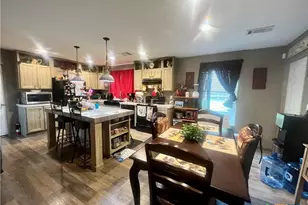 302 Antioch St, Yoakum, TX 77995 - Photo 6