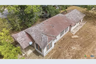 1602 Water (Us Hwy 183 Bypass) Street, Gonzales, TX 78629 - Photo 10