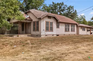 1602 Water (Us Hwy 183 Bypass) St, Gonzales, TX 78629 - Photo 1