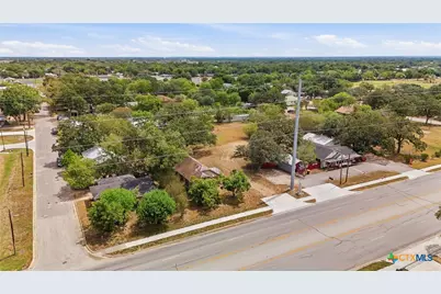 1602 Water (Us Hwy 183 Bypass) Street, Gonzales, TX 78629 - Photo 16