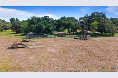 442 County Road 16D, Hallettsville, TX 77964 - Photo 4