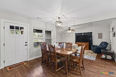 605 S Summer Street, Lampasas, TX 76550 - Photo 6