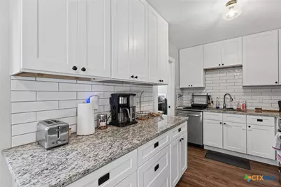 605 S Summer Street, Lampasas, TX 76550 - Photo 8