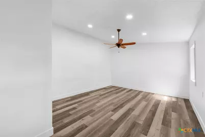 1524 E Avenue B, Temple, TX 76501 - Photo 14