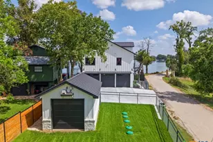 270 Isle of View Dr, Mcqueeney, TX 78123 - Photo 40
