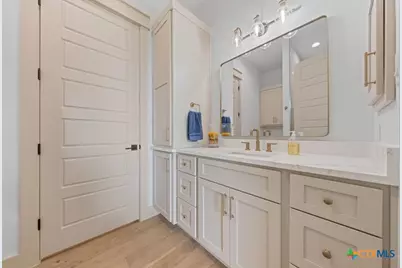 270 Isle Of View Drive, Mcqueeney, TX 78123 - Photo 22