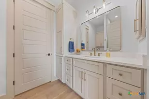 270 Isle of View Dr, Mcqueeney, TX 78123 - Photo 22
