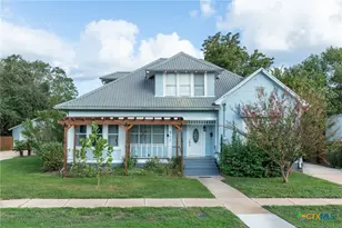 717 St Lawrence St, Gonzales, TX 78629 - Photo 1
