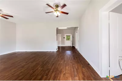 717 Saint Lawrence Street, Gonzales, TX 78629 - Photo 4