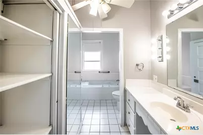 717 Saint Lawrence Street, Gonzales, TX 78629 - Photo 14