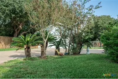 717 Saint Lawrence Street, Gonzales, TX 78629 - Photo 22