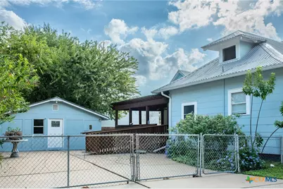717 Saint Lawrence Street, Gonzales, TX 78629 - Photo 24