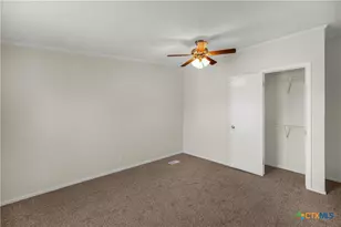 811 E Mesquite Ln, Victoria, TX 77901 - Photo 22