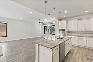 3250 W Province Point, Harker Heights, TX 76548 - Photo 12