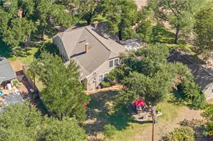 905 E 12th St, Cameron, TX 76520 - Photo 38