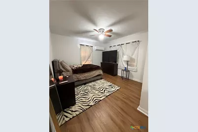 205 E Johnson, Cuero, TX 77954 - Photo 4