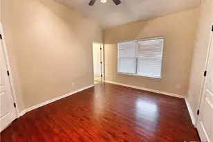 2213 Garden Gate Cir, New Braunfels, TX 78130 - Photo 10