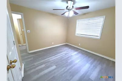 206 Belmoor Lane, Victoria, TX 77904 - Photo 10