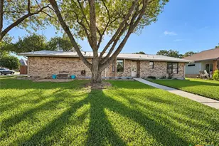 1250 Hollyhock Ln, New Braunfels, TX 78130 - Photo 2