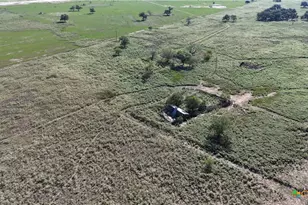 1665 Garrett Rd, Yoakum, TX 77995 - Photo 30