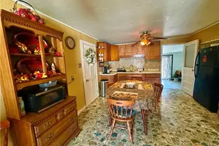 735 San Antonio Ave, Seguin, TX 78155 - Photo 8