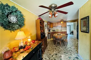 735 San Antonio Ave, Seguin, TX 78155 - Photo 4