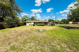 735 San Antonio Ave, Seguin, TX 78155 - Photo 20