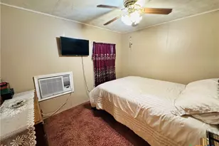 735 San Antonio Ave, Seguin, TX 78155 - Photo 12