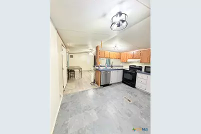204 Hope Street, Yoakum, TX 77995 - Photo 4