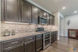 318 Dancing Oak Ln, San Marcos, TX 78666 - Photo 14