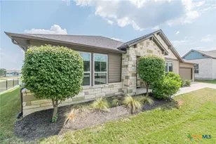 318 Dancing Oak Ln, San Marcos, TX 78666 - Photo 2