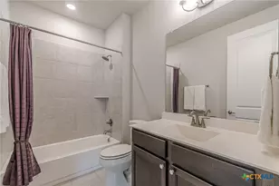 318 Dancing Oak Ln, San Marcos, TX 78666 - Photo 8