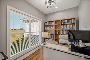 1270 Bliss Dr, Victoria, TX 77904 - Photo 12