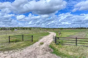 2551 Scull Rd, San Marcos, TX 78666 - Photo 2