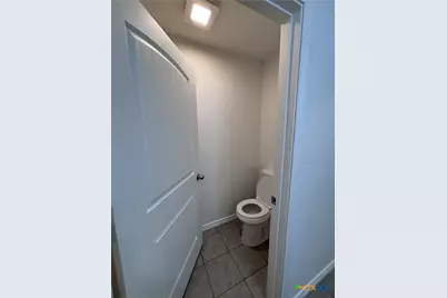 601 S Davis Street, Belton, TX 76513 - Photo 10