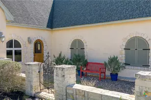 5904 Old Yoakum Rd, Cuero, TX 77954 - Photo 4