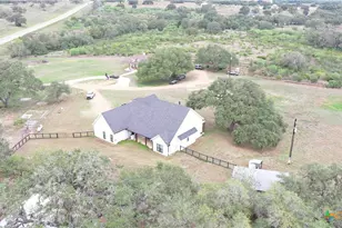 3811 US Hwy 183 S, Cuero, TX 77954 - Photo 12