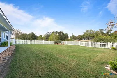 714 Honeysuckle Drive, Edna, TX 77957 - Photo 38