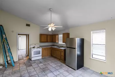 1200 Hinch Drive, New Braunfels, TX 78132 - Photo 16