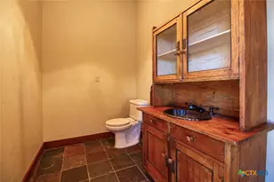 5904 Old Yoakum Rd, Cuero, TX 77954 - Photo 24