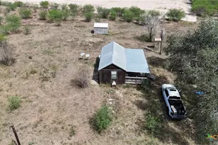 4444 County Rd 343, Kenedy, TX 78119 - Photo 2