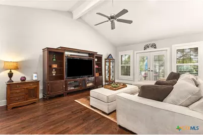 510 Oak Tree Lane, New Braunfels, TX 78130 - Photo 6